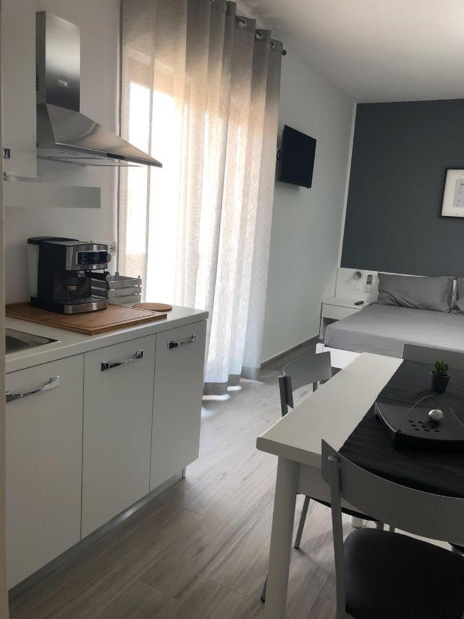 B&B Luxury Apartments Pulsano Kültér fotó