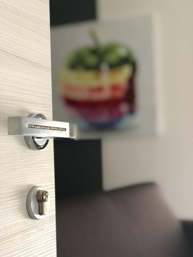 B&B Luxury Apartments Pulsano Kültér fotó